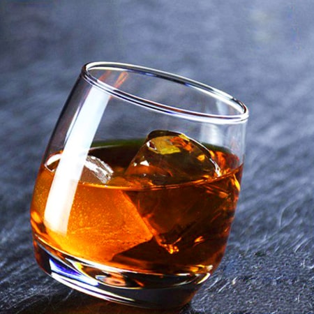 Ly Cuba độc lạ